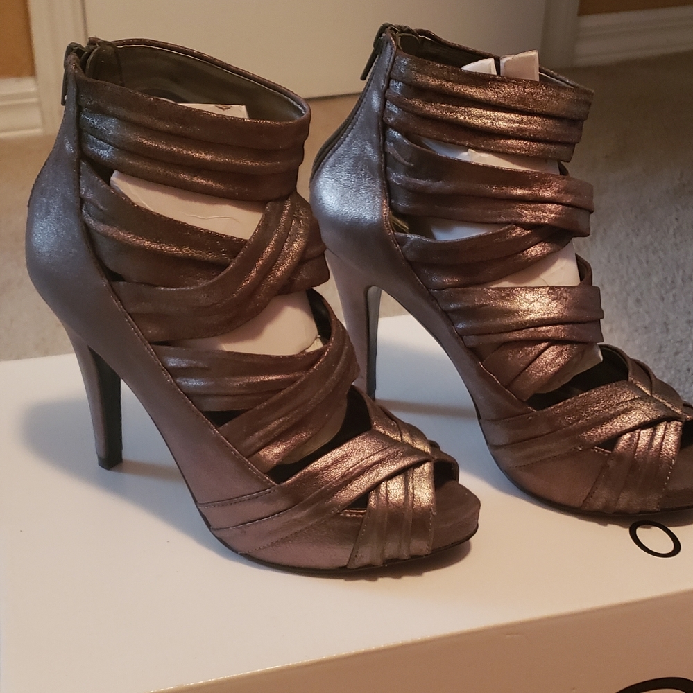 Aldo Women's Barthe Pewter Heels NIB